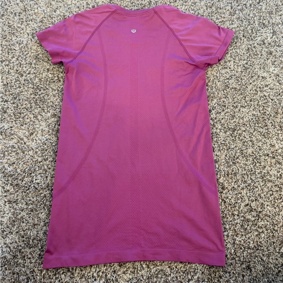 Lululemon Swiftly Tech Short Sleeve Shirt 2.0 - Picture 4 of 5